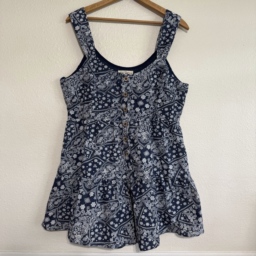 New in Romper Womens Large Navy Paisley Sleeveless Tiered Flowy Hem Boutique NWT